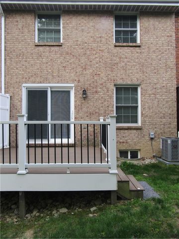 152 Aberdeen Dr, Mccandless, PA 15237