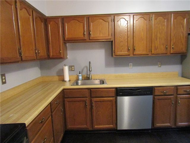 152 Aberdeen Dr, Mccandless, PA 15237