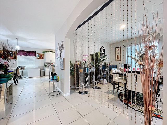 472 NW 6TH AVENUE NW, Ruskin, FL 33570