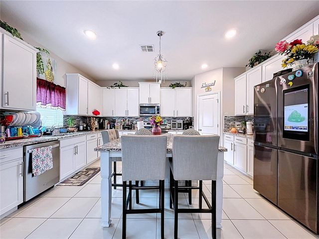 472 NW 6TH AVENUE NW, Ruskin, FL 33570