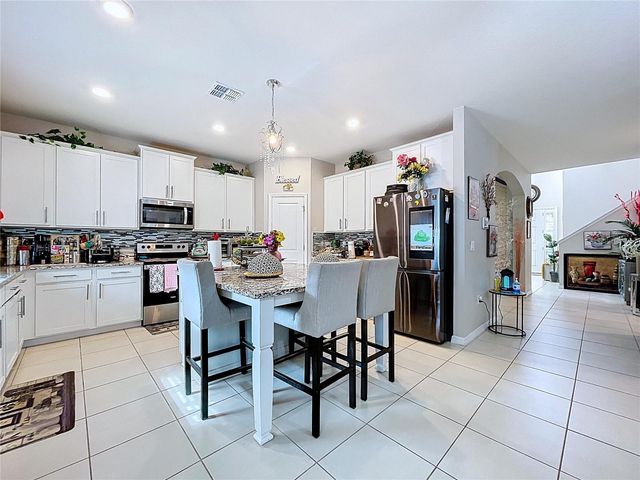 472 NW 6TH AVENUE NW, Ruskin, FL 33570