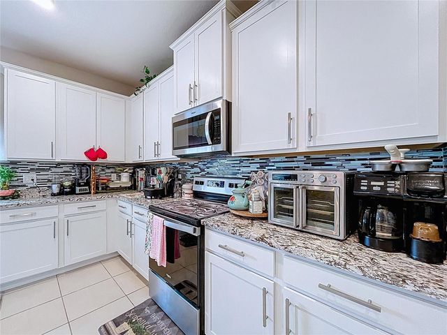 472 NW 6TH AVENUE NW, Ruskin, FL 33570