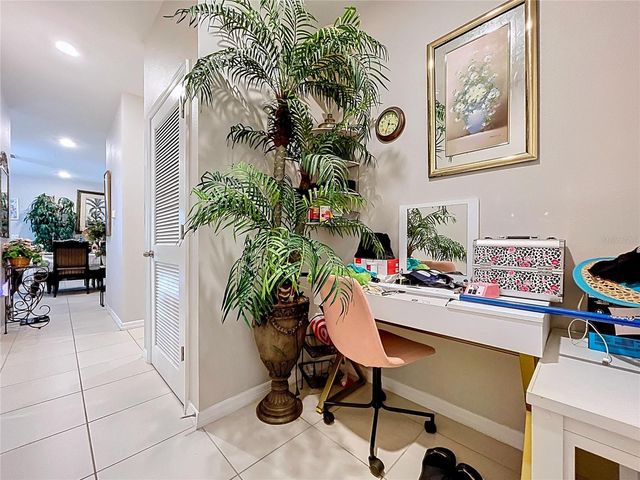 472 NW 6TH AVENUE NW, Ruskin, FL 33570