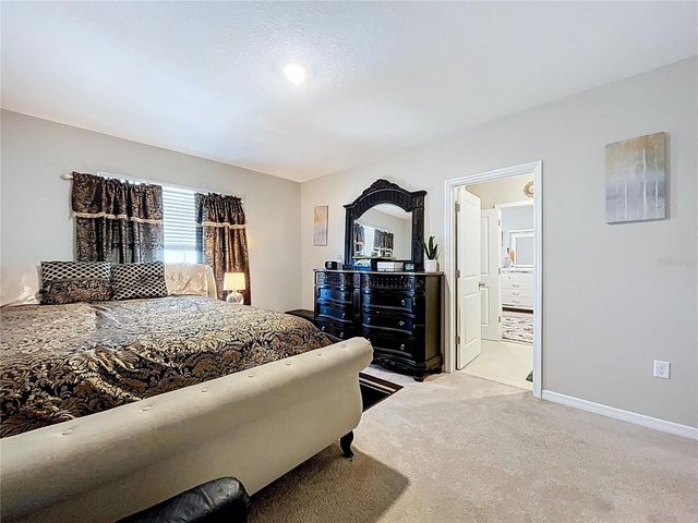 472 NW 6TH AVENUE NW, Ruskin, FL 33570