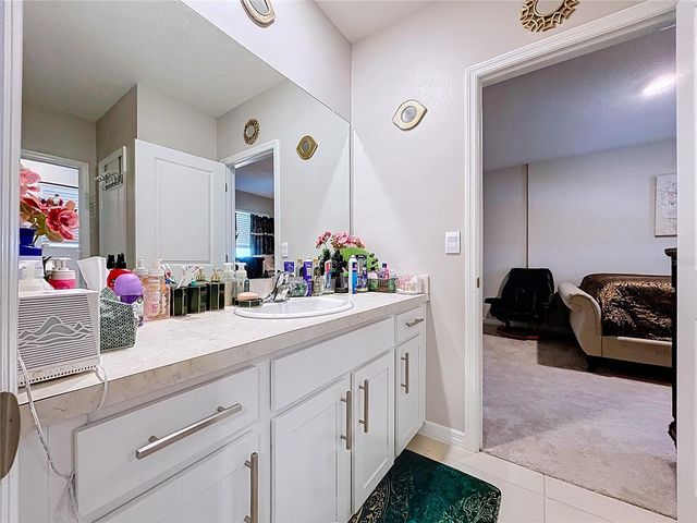 472 NW 6TH AVENUE NW, Ruskin, FL 33570