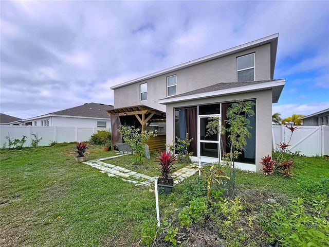 472 NW 6TH AVENUE NW, Ruskin, FL 33570