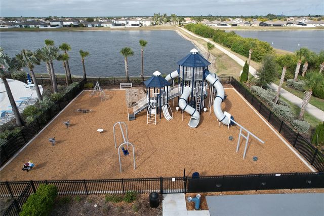 472 NW 6TH AVENUE NW, Ruskin, FL 33570