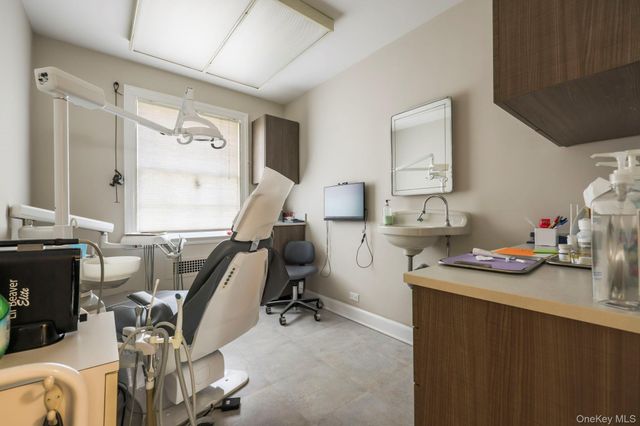 47 Brookfield Place, Pleasantville, NY 10570