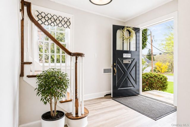 47 Brookfield Place, Pleasantville, NY 10570