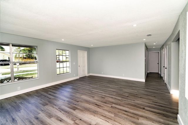 8110 SW 4th Place, North Lauderdale, FL 33068