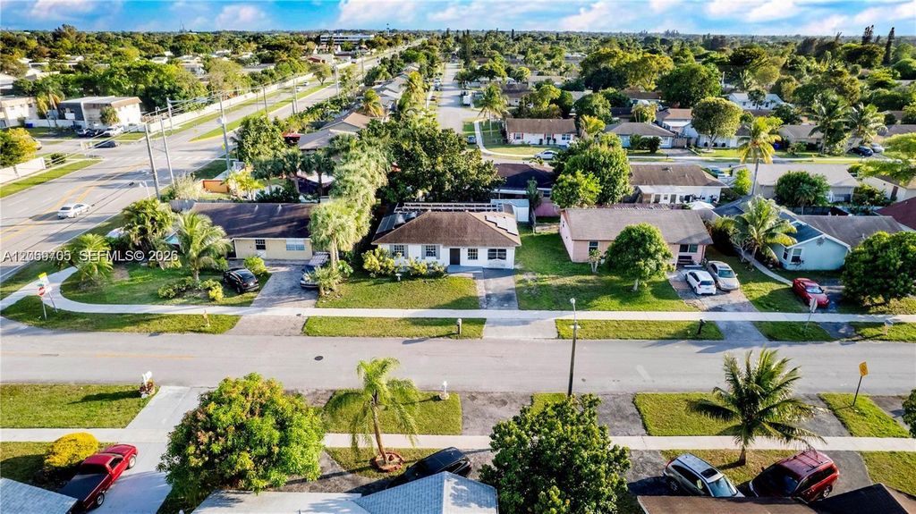 8110 SW 4th Place, North Lauderdale, FL 33068