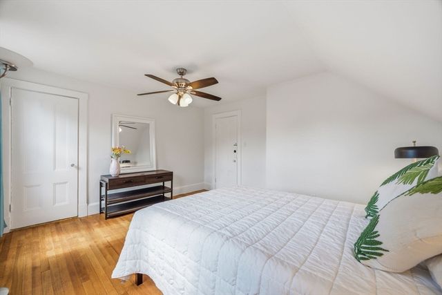 16 Linwood St, Holbrook, MA 02343