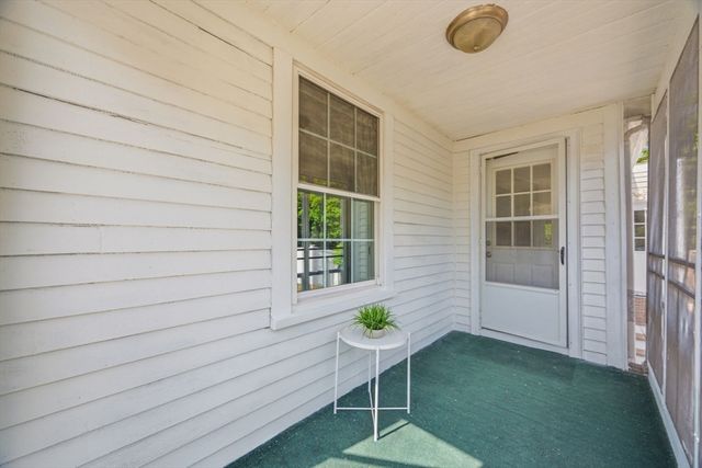16 Linwood St, Holbrook, MA 02343