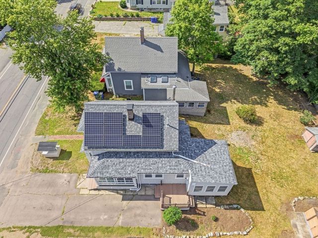 16 Linwood St, Holbrook, MA 02343