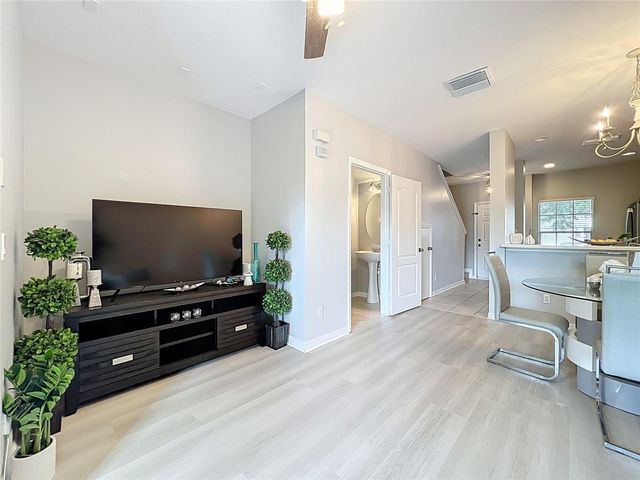 3309 WILSHIRE WAY ROAD 3, Orlando, FL 32829