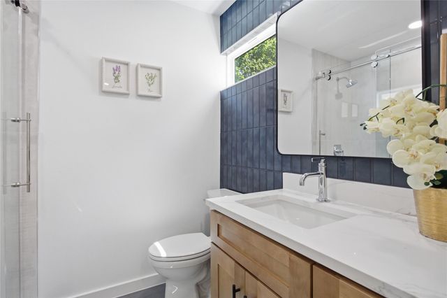 2110 Magazine ST, Austin, TX 78727