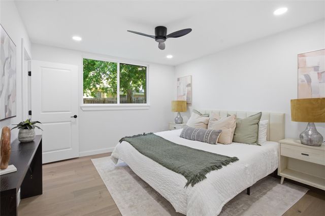 2110 Magazine ST, Austin, TX 78727