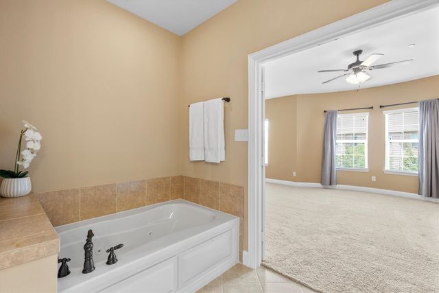 2500 Rockbrook Drive 6C-87, Lewisville, TX 75067