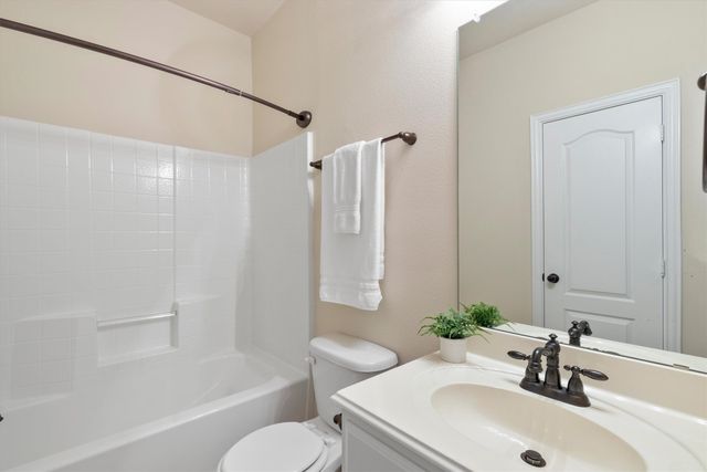 2500 Rockbrook Drive 6C-87, Lewisville, TX 75067