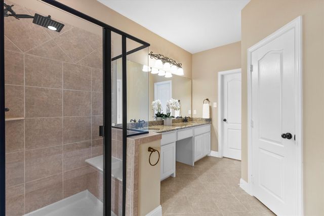 2500 Rockbrook Drive 6C-87, Lewisville, TX 75067