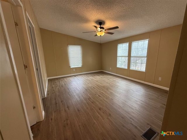 136 Sonnyland Drive, Canyon Lake, TX 78133