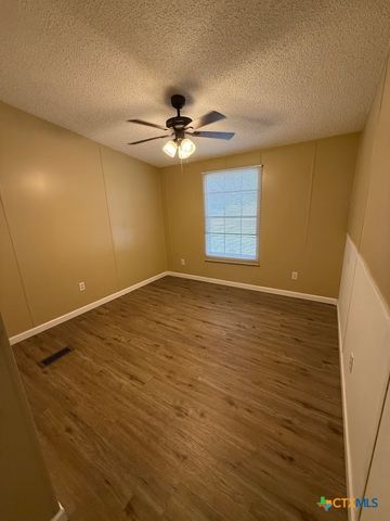 136 Sonnyland Drive, Canyon Lake, TX 78133