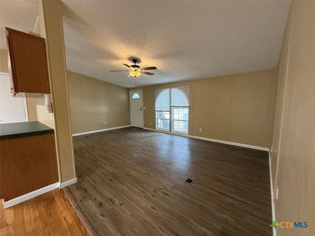 136 Sonnyland Drive, Canyon Lake, TX 78133