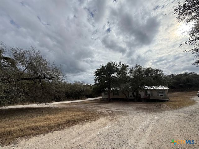 136 Sonnyland Drive, Canyon Lake, TX 78133