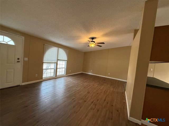 136 Sonnyland Drive, Canyon Lake, TX 78133