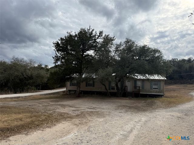 136 Sonnyland Drive, Canyon Lake, TX 78133