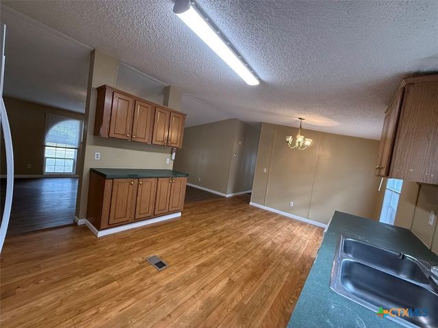 136 Sonnyland Drive, Canyon Lake, TX 78133