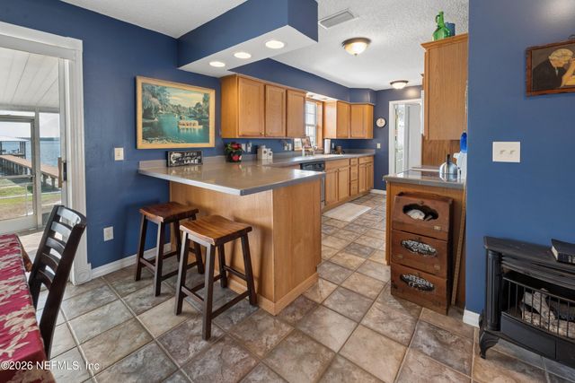 7932 SW COUNTY ROAD 18, Hampton, FL 32044