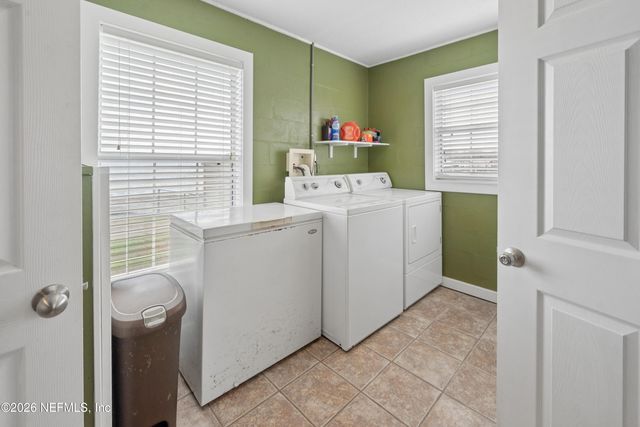 7932 SW COUNTY ROAD 18, Hampton, FL 32044