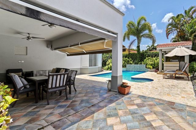 71 CAMINO DE LAS CALANDRIAS, Dorado, PR 00646