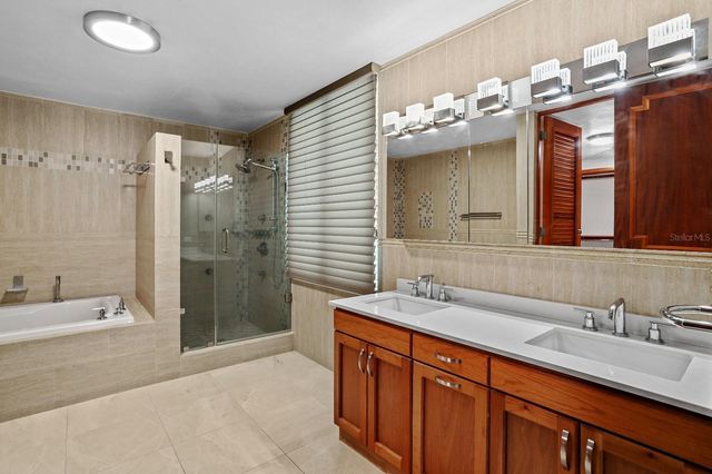 71 CAMINO DE LAS CALANDRIAS, Dorado, PR 00646