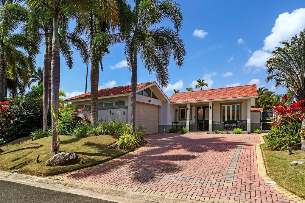 71 CAMINO DE LAS CALANDRIAS, Dorado, PR 00646