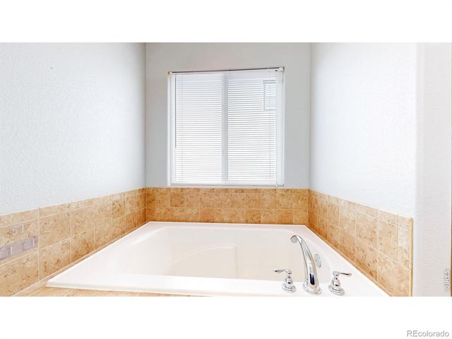 6821 Sequoia Street, Frederick, CO 80530