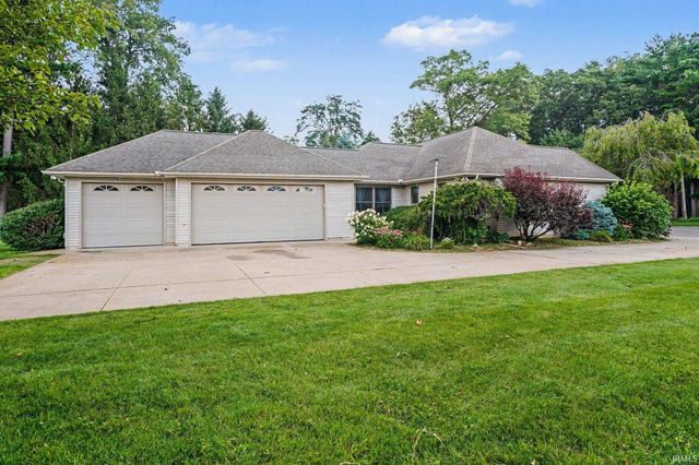 53303 Red Oak Court, Bristol, IN 46507