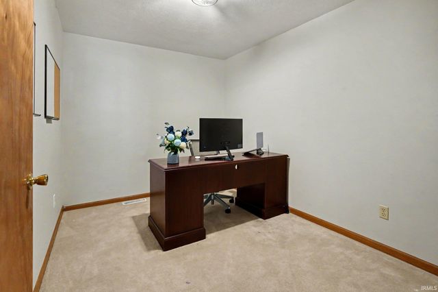 53303 Red Oak Court, Bristol, IN 46507