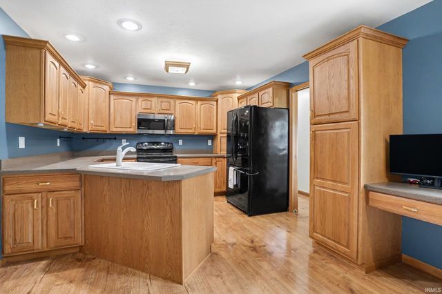 53303 Red Oak Court, Bristol, IN 46507