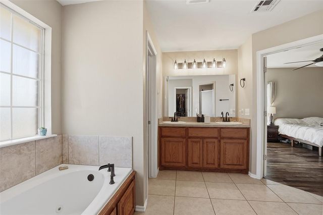 1700 Sandpiper Drive, Blanchard, OK 73010