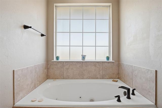 1700 Sandpiper Drive, Blanchard, OK 73010