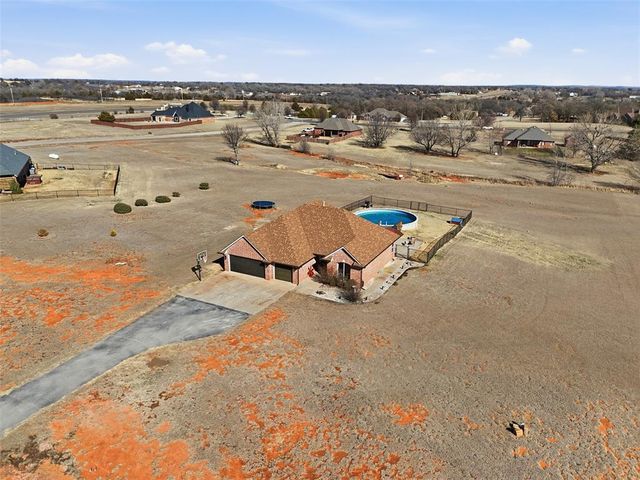 1700 Sandpiper Drive, Blanchard, OK 73010