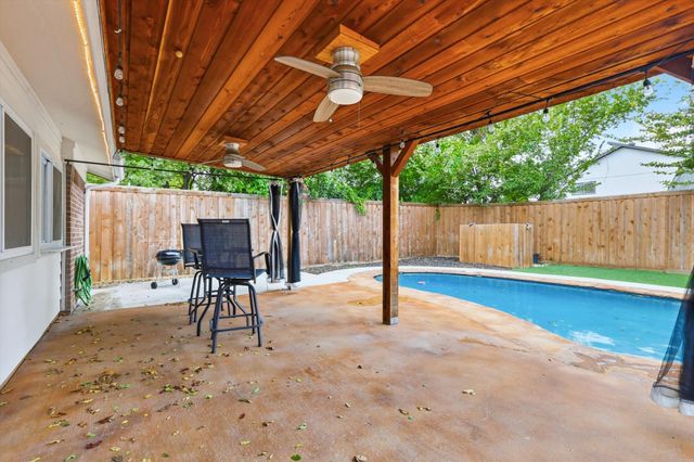 228 Wildfire Drive, Lewisville, TX 75067