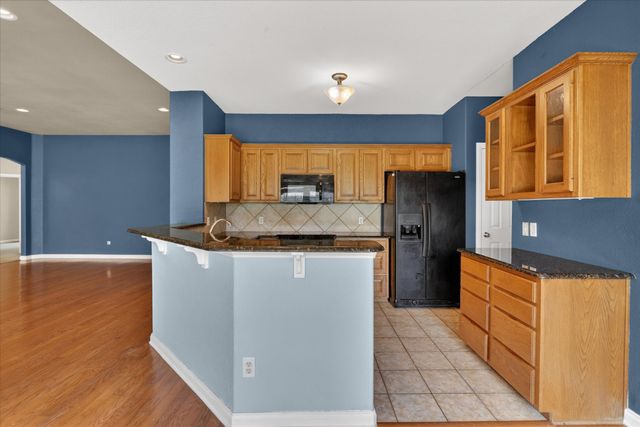 206 Water Oak Lane, Weatherford, TX 76086