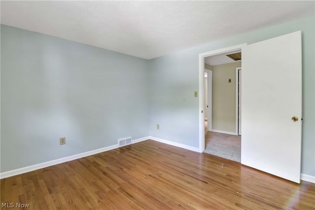 367 Bar Harbor Drive, Bay Village, OH 44140