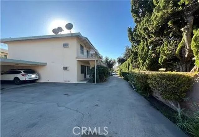 469 E Algrove 6, Covina, CA 91723