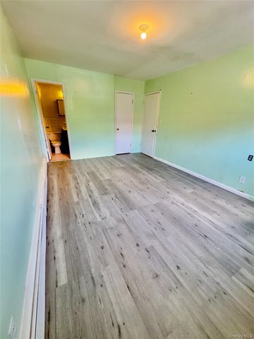 5607 Junction Blvd, Elmhurst, NY 11373