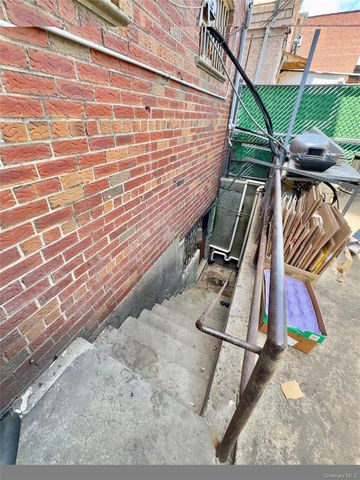 5607 Junction Blvd, Elmhurst, NY 11373