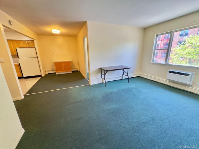 5607 Junction Blvd, Elmhurst, NY 11373